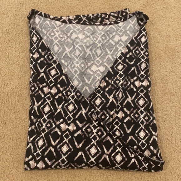 Women’s patterned short sleeve top - Picture 3 of 3